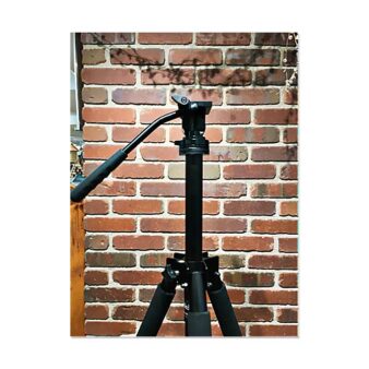 The Birder Tripod Kit 2 with Audubon Shop 6750 Head, available at The Audubon Shop, the best shop for tripods, Madison CT